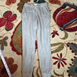Mate joggers size small
